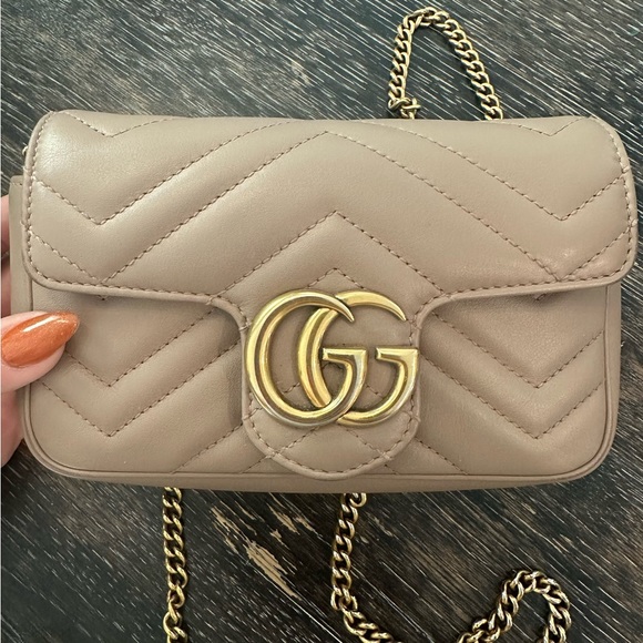 Small Gucci purse - Picture 3 of 7